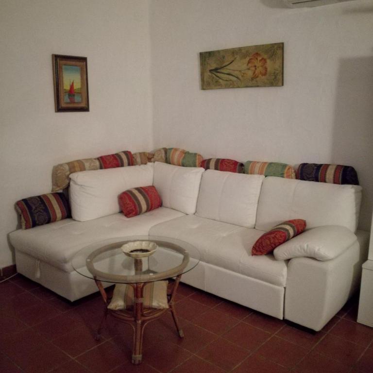 Villa Anna - Three-Bedroom House - 8
