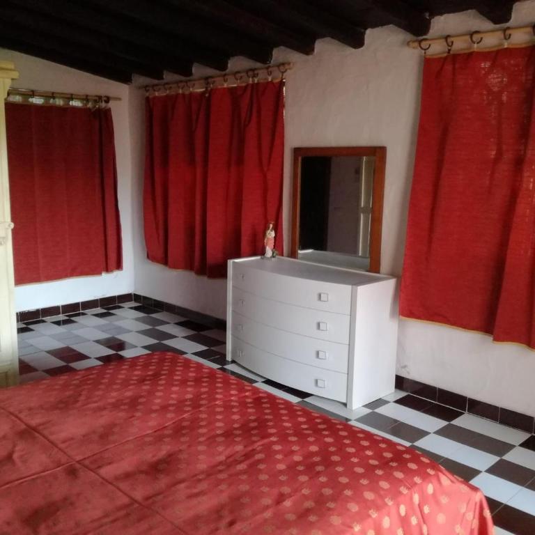 Villa Anna - Three-Bedroom House - 19