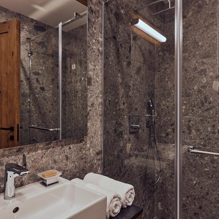 Grey Hotel Kopaonik - Standard Suite - 3