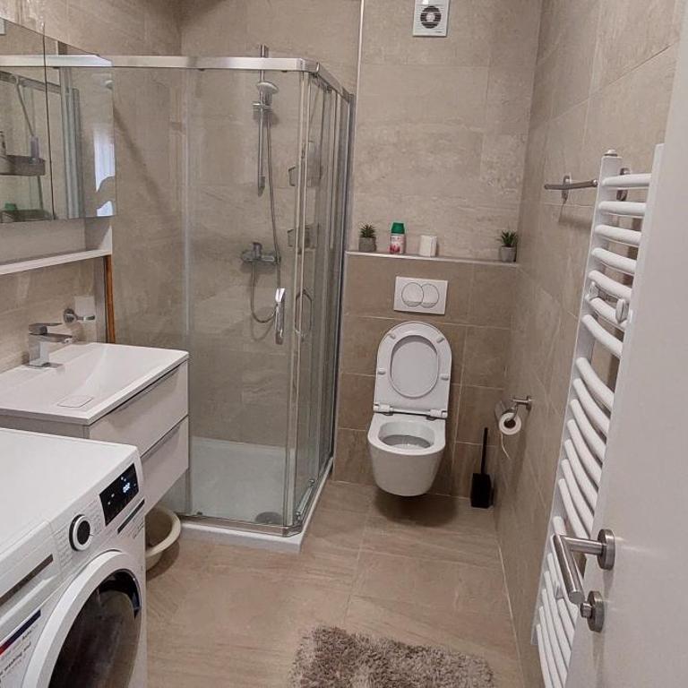 Extra Apartman-City Center with Parking - Apartman - 3