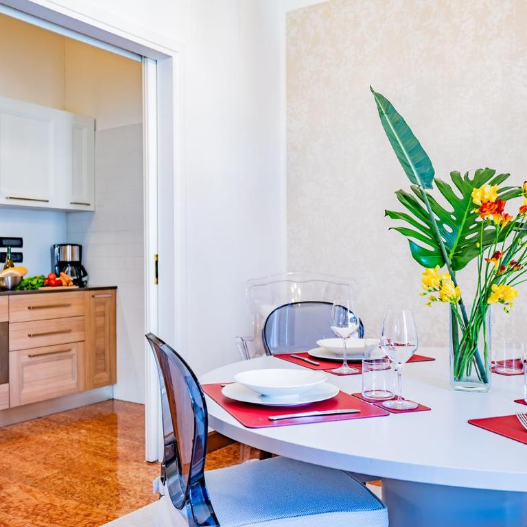 Ca' del Monastero 1 Collection Apt for 4 Guests with Balcony and Lift - Appartamento con 2 Camere da Letto - 4