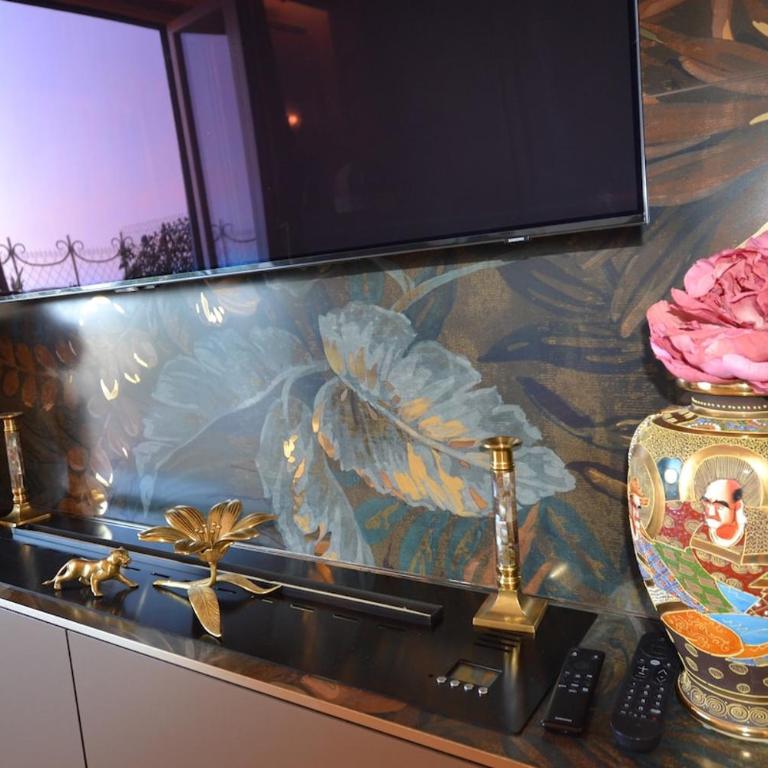 MUST OF LUXURY Suite - GRAND PRIX - One-Bedroom Apartment - 35