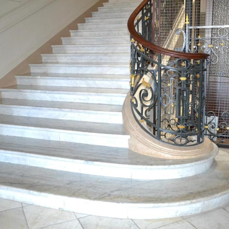 MUST OF LUXURY Suite - GRAND PRIX - One-Bedroom Apartment - 5