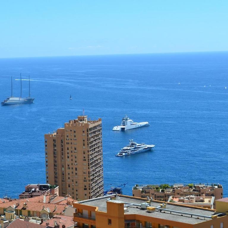 MUST OF LUXURY Suite - GRAND PRIX - One-Bedroom Apartment - 75
