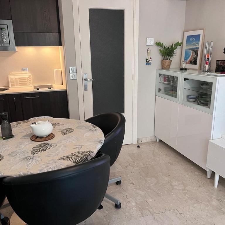 Appartement en bord de mer - Nice zone piétonne - Appartement 1 Chambre - 8