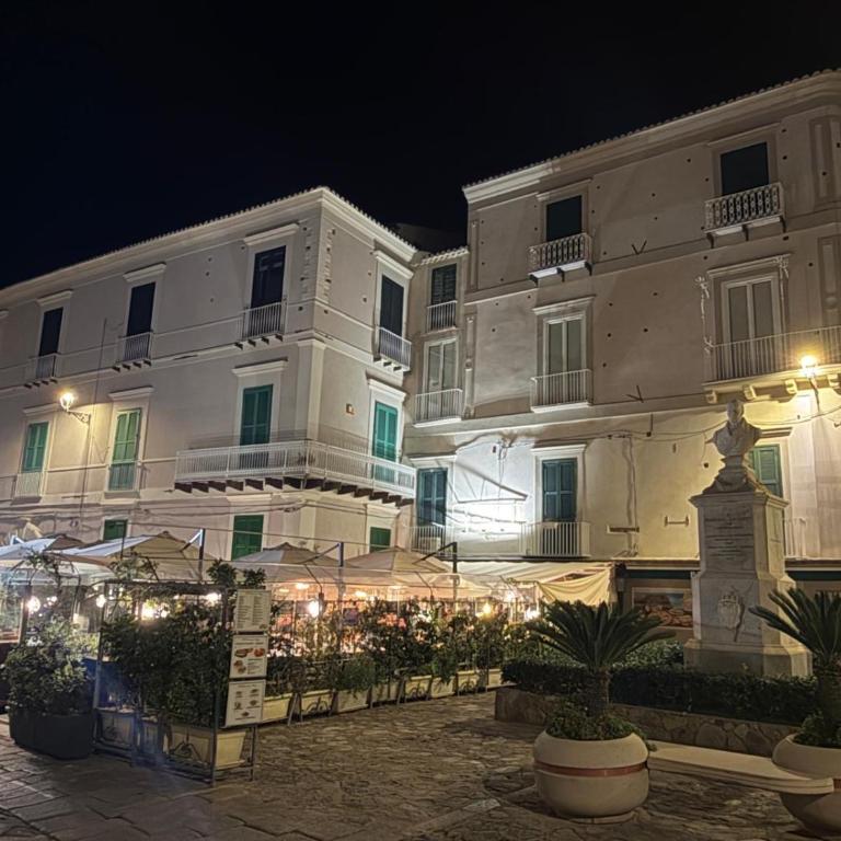 Palazzo Largo Barone - Boutique Apartment - One-Bedroom Apartment - 14