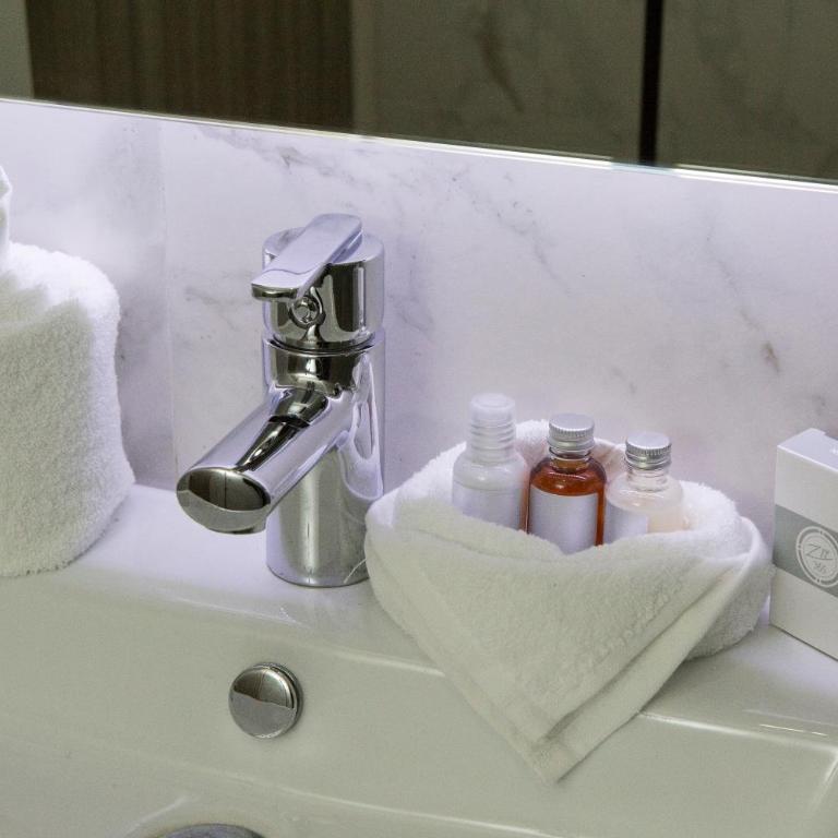 Suites Rio Elba - Standard Suite - 8