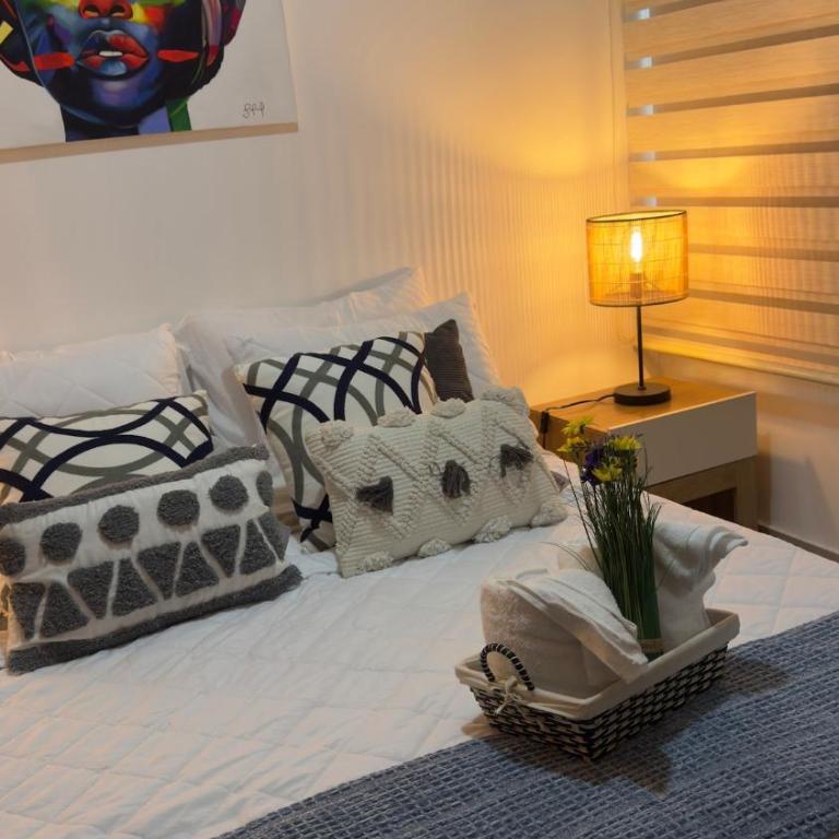 Modern Coastal Retreat Near the Beach - One-Bedroom Apartment - 12