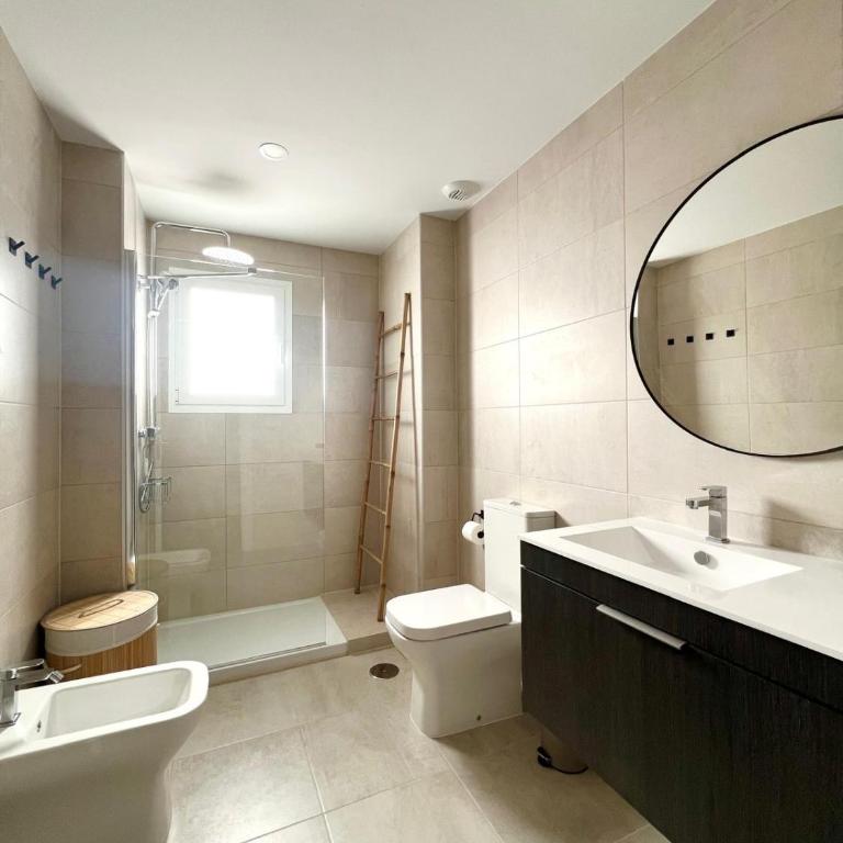 Modern 2Bed Estepona Apartment with Pool & Terrace - Apartamento de 2 dormitorios - 14