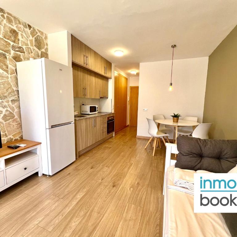 New Loft internacional cambrils, climatizado, piscina y playa - Estudio con terraza - 16