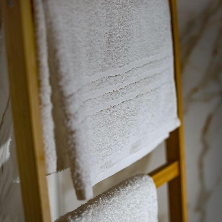Urban Sea Rooms - Double Room with Private Bathroom - 11