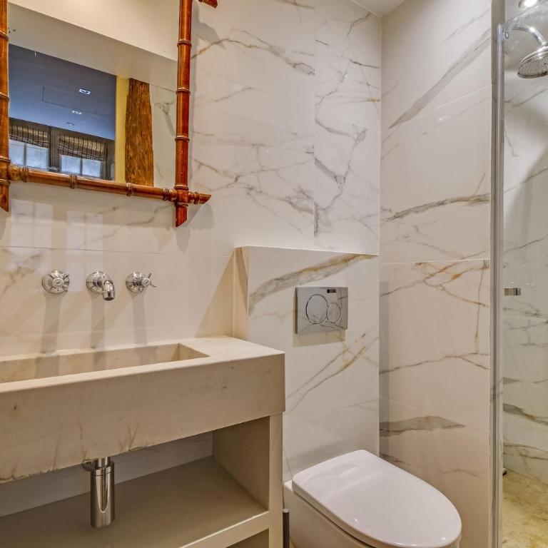 Pick A Flat's Apartments in Saint Germain - Paul-Louis Courier - Appartement 1 Chambre - 2