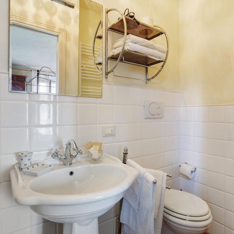 Villa Lombardi Camaiore - Standard Zimmer mit Queensize-Bett - 10
