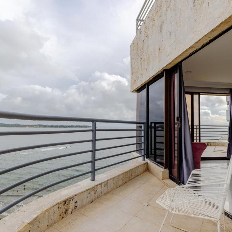Oceanfront Sky Penthouse - Apartment with Terrace - 25