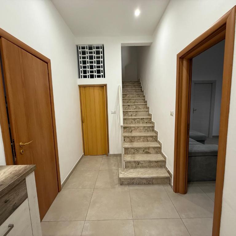 Domus G - Appartamento con 2 Camere da Letto - 2