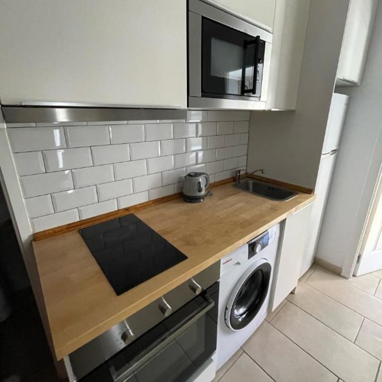 Acogedor apartamento a pocos pasos de la playa por TuriVida - Apartamento de 1 dormitorio - 2
