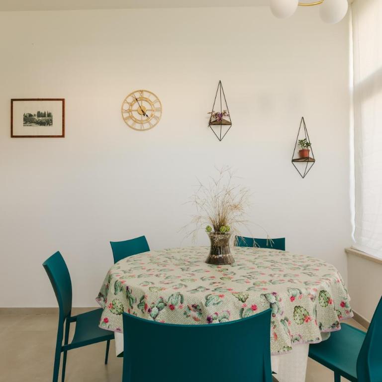 San Prospero - Spaziosa con parcheggio privato - Appartamento con 2 Camere da Letto - 14