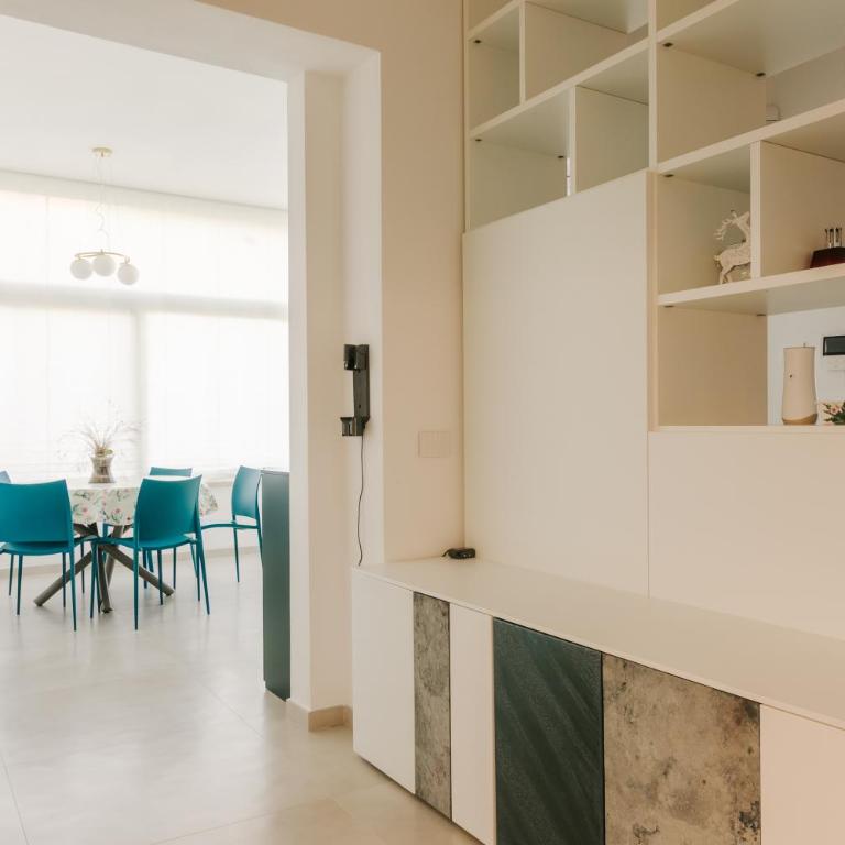 San Prospero - Spaziosa con parcheggio privato - Appartamento con 2 Camere da Letto - 5