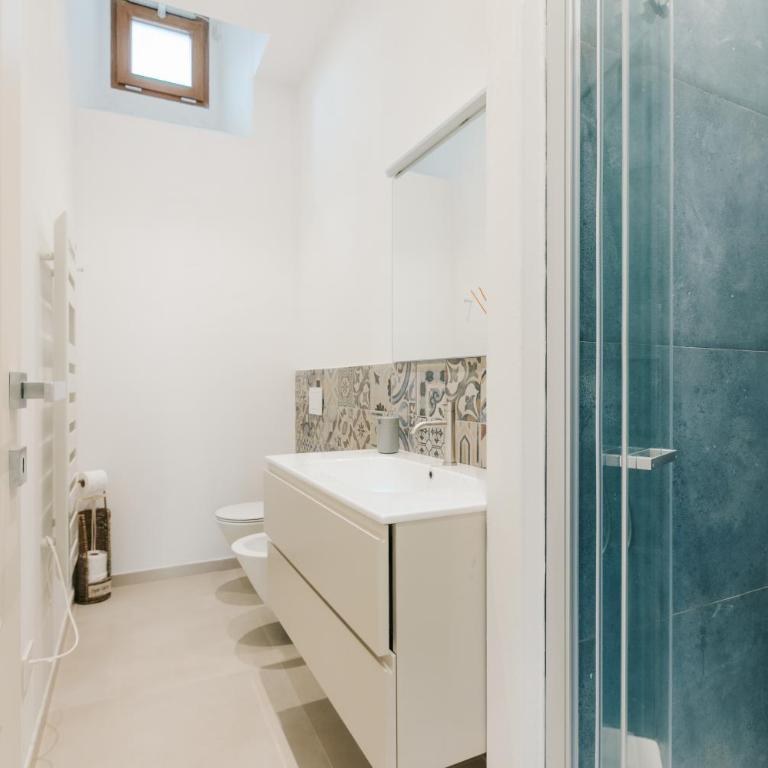 San Prospero - Spaziosa con parcheggio privato - Appartamento con 2 Camere da Letto - 25