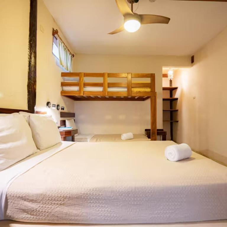 Hospedaje La Quebrada - Habitación Triple con baño privado - 12