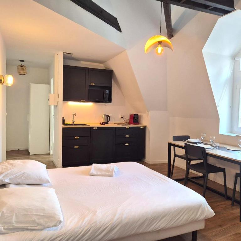 La Mezzanine - Vue Cathédrale de Reims - Apartment mit 2 Schlafzimmern - 1