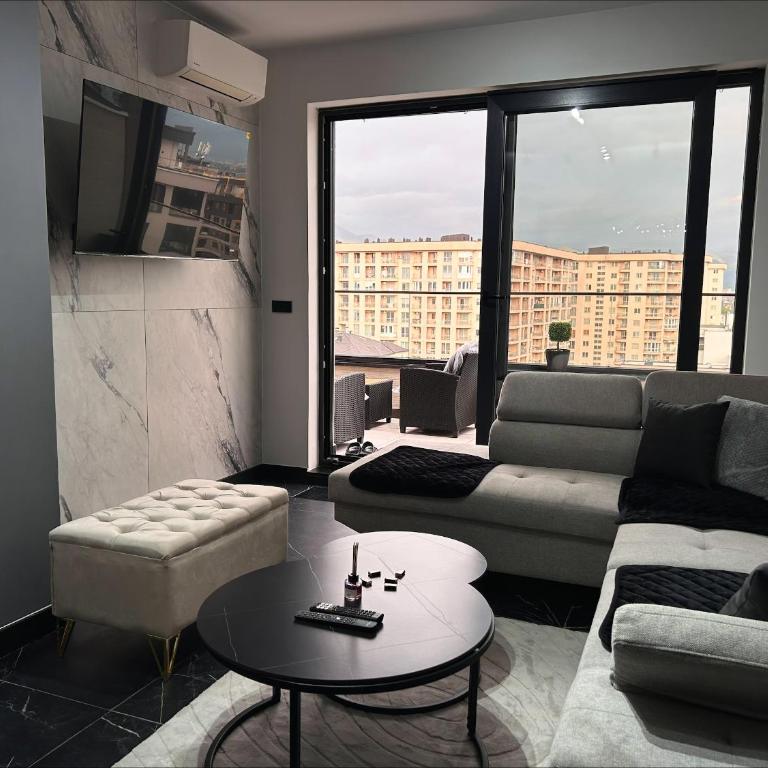 Luxury Penthouse Apartman Sarajevo Bulevar - Superior King Suite - 1