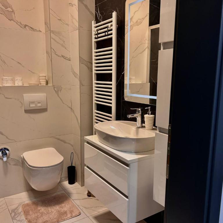 Luxury Penthouse Apartman Sarajevo Bulevar - Superior King Suite - 12