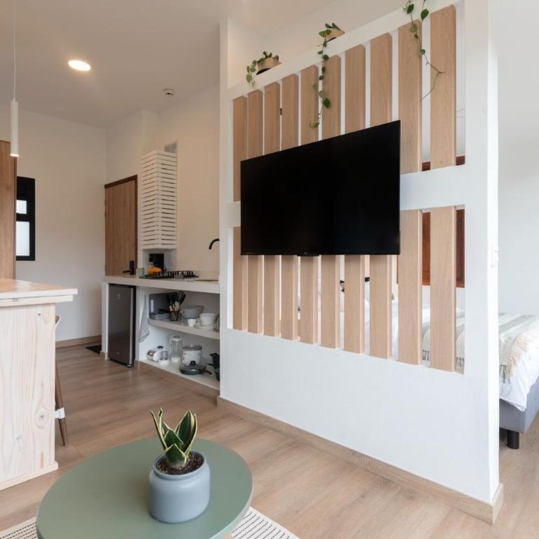 Amaru Suites Salento - Apartamentos con Jacuzzi y Vistas al Bosque - Deluxe One-Bedroom Apartment with Garden View - 3