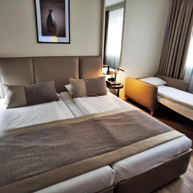 Hotel Italia - Dreibettzimmer - 15