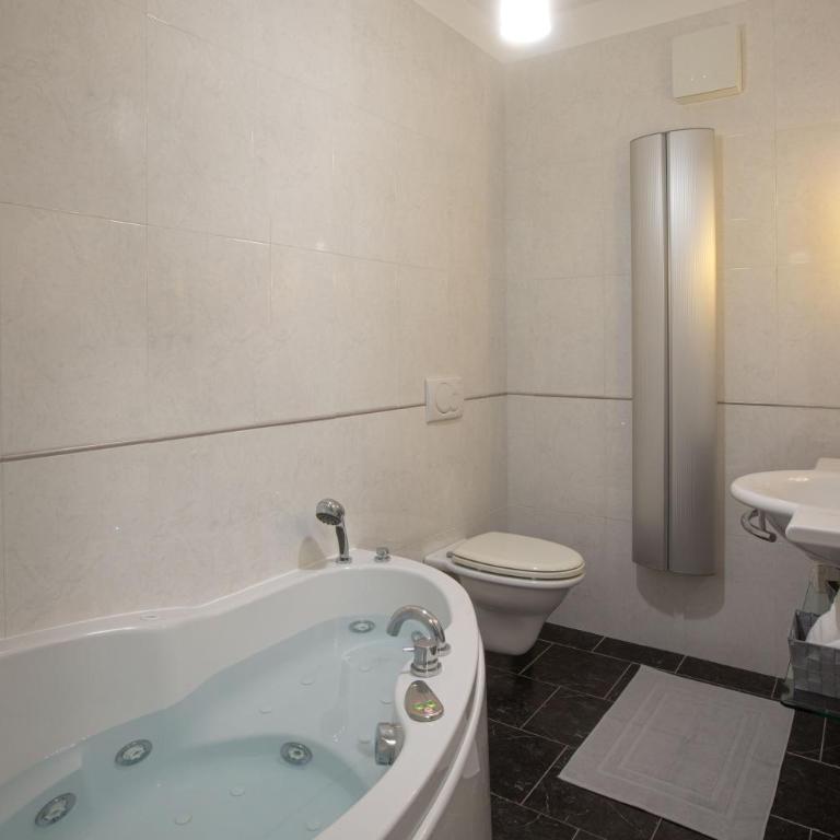 Verdemare House - Luminoso appartamento sulla riviera pescarese a 2 passi dal mare - Two-Bedroom Apartment - 22
