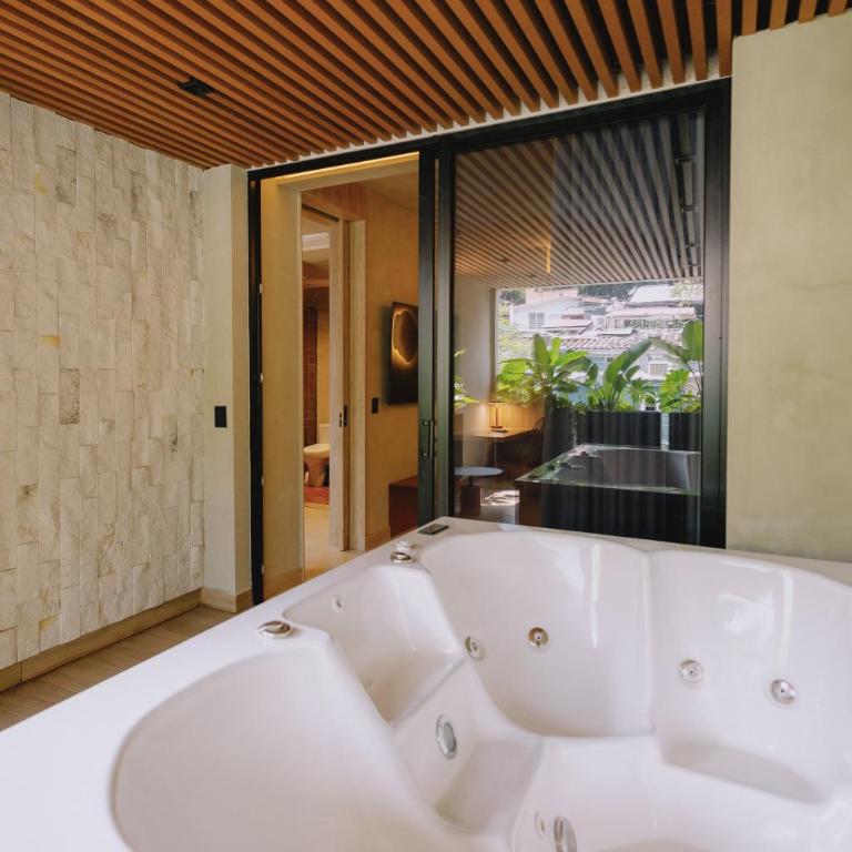 Kuuna Medellín By Be Host - Two-Bedroom Apartment - 16