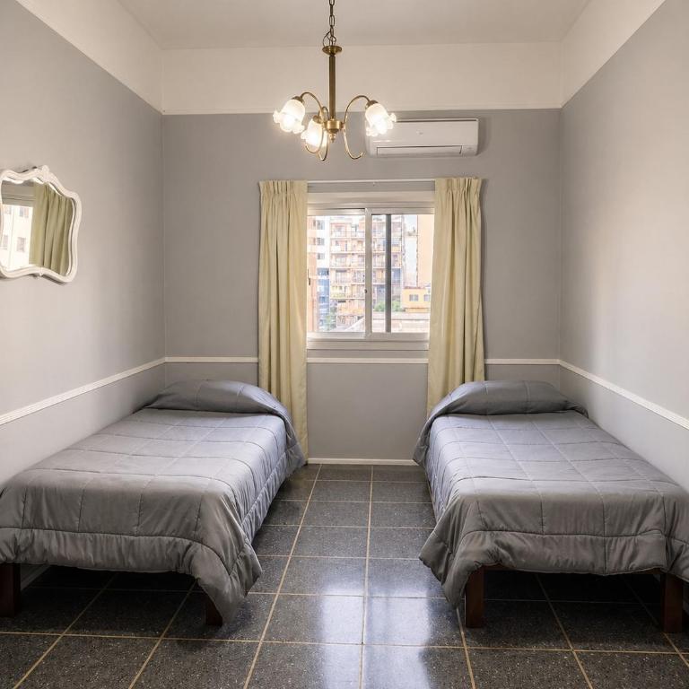 Hotel Lyon by MH - Habitación Cuádruple Estándar - 4