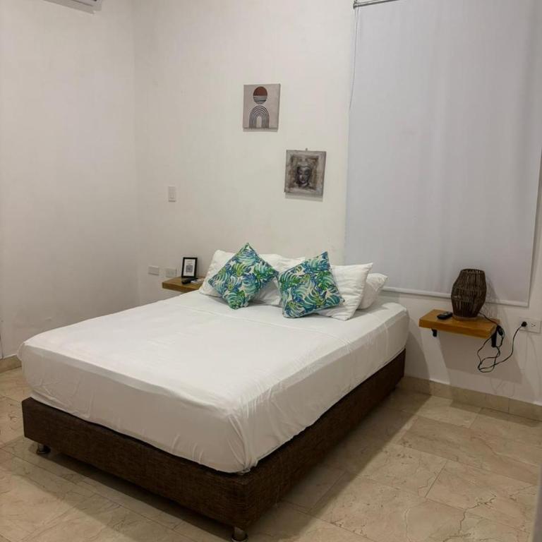 Acogedor apartamento privado en el centro historico - Three-Bedroom Apartment - 3