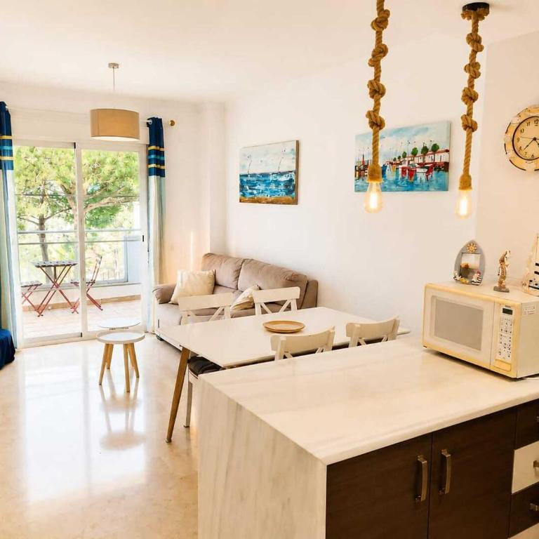Caballito de mar: Playa&familia • Valle Properties - Apartamento con vistas a las montañas - 4
