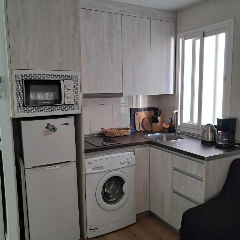 Estudio Céntrico Fuengirola junto a Renfe - Studio - 5