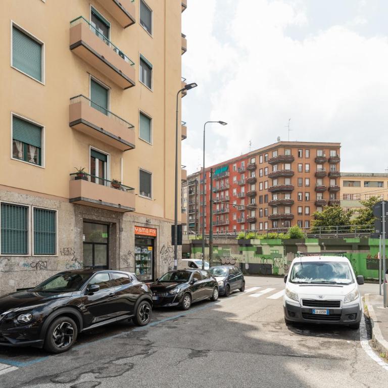 Gateway to City Centre - M3 - Duomo in 10 min - Appartamento con 1 Camera da Letto - 25