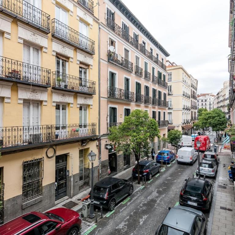 Malasaña Vibes - Room 2 - One-Bedroom Apartment - 8