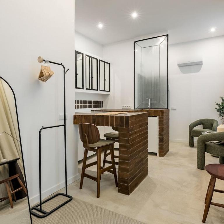 Malasaña Vibes Room 3 - One-Bedroom Apartment - 4
