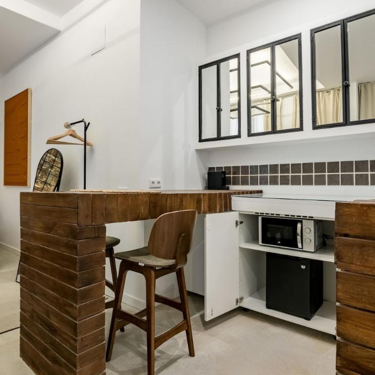 Malasaña Vibes Room 3 - One-Bedroom Apartment - 10