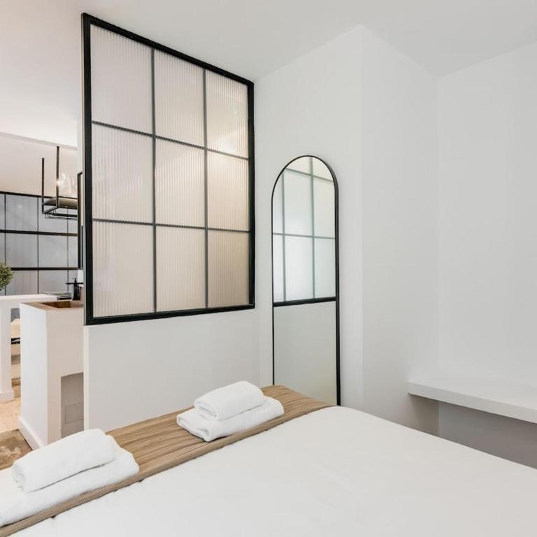 Malasaña Vibes Room 5 - One-Bedroom Apartment - 3