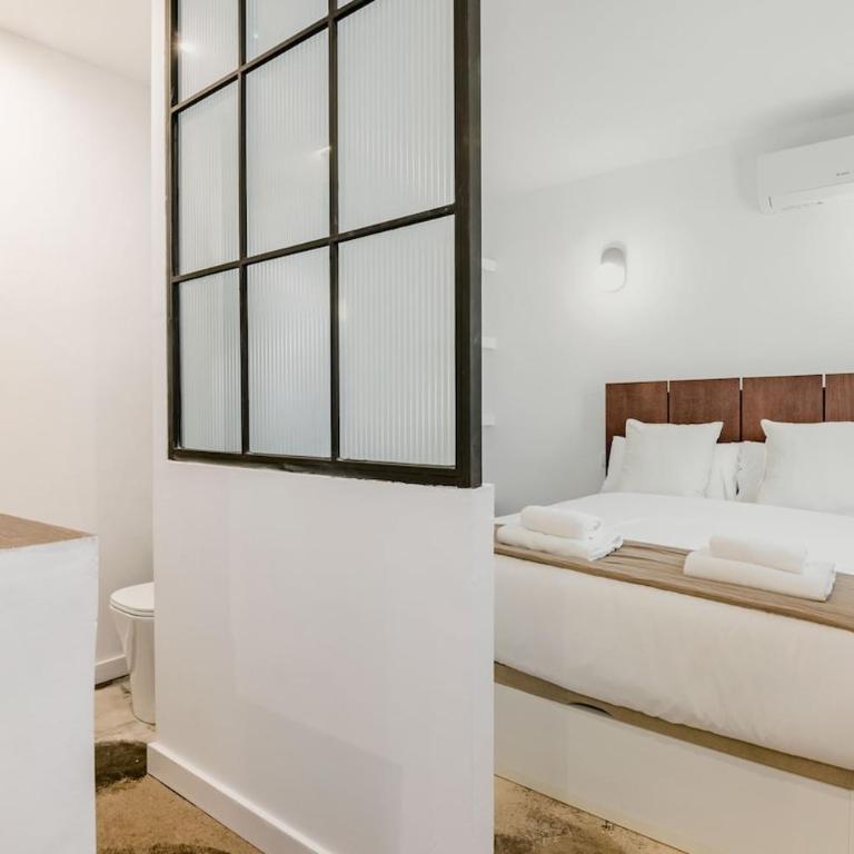 Malasaña Vibes Room 5 - One-Bedroom Apartment - 6