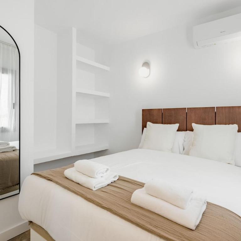 Malasaña Vibes Room 5 - One-Bedroom Apartment - 8