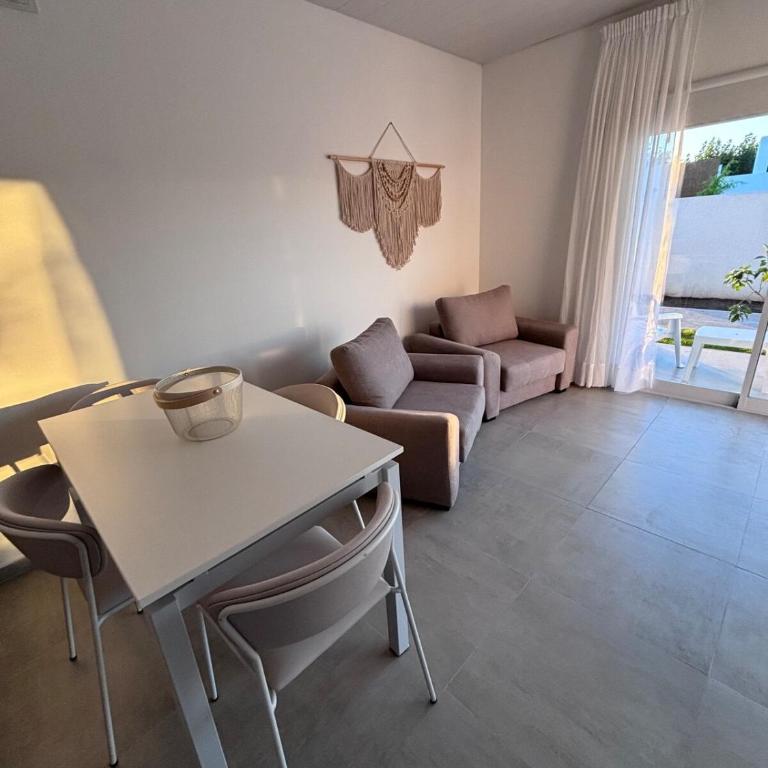Alquiler temporario con servicios de Apart - One-Bedroom Apartment - 1