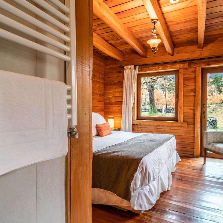 Rocanegra Lodge - Habitación Suite 2 personas Cama Superking Hidromasaje Spa Desayuno Restaurante - Suite - 3