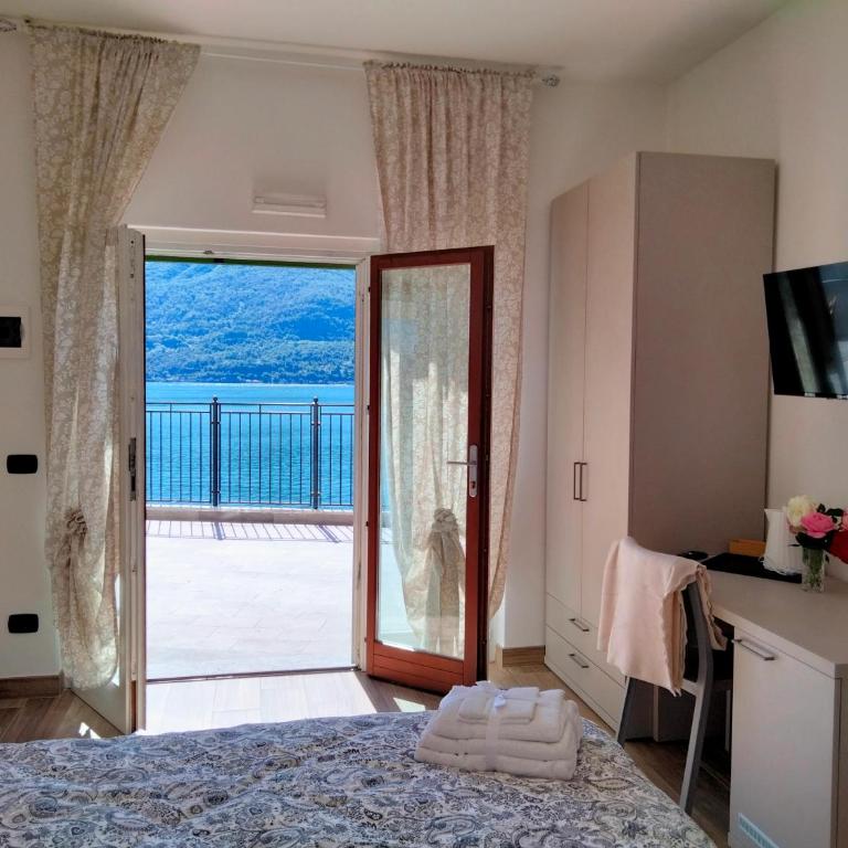 B&B Bellavista - Doppel-/Zweibettzimmer mit eigener Terrasse - 1
