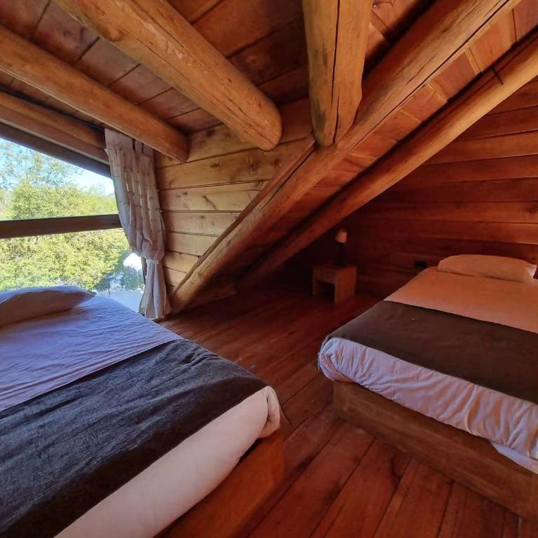 Rocanegra Lodge - Habitación 3 o 4 personas Spa Hot Tub Desayuno Restaurante - Habitación Familiar - 8