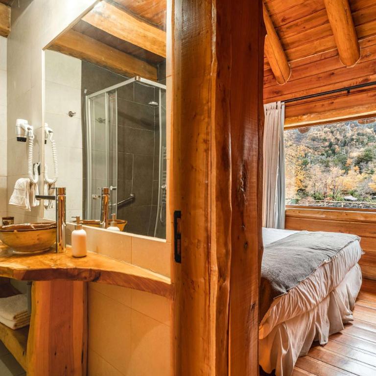 Rocanegra Lodge - Habitación 3 o 4 persona Spa Hot Tub Desayuno Restaurante - Habitación Familiar - 4