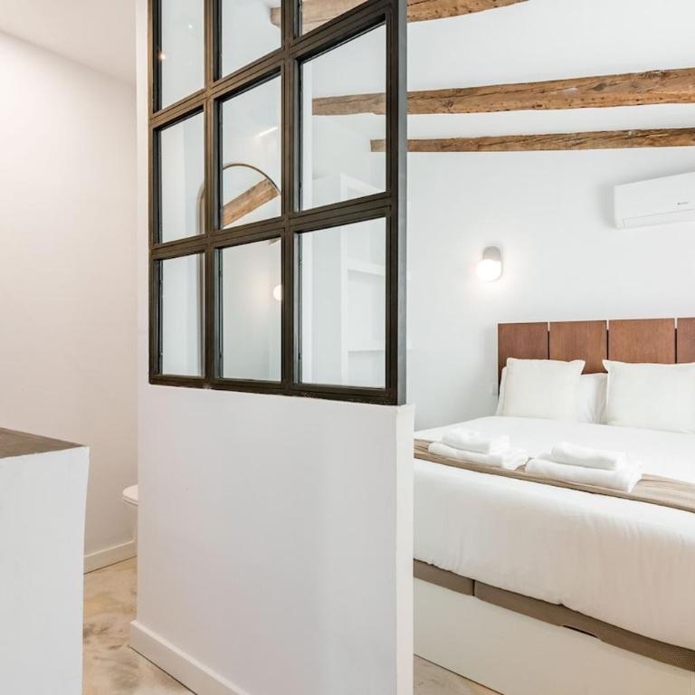 Malasaña Vibes Room 7 - One-Bedroom Apartment - 3