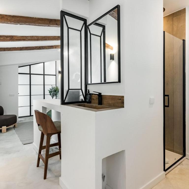 Malasaña Vibes Room 7 - One-Bedroom Apartment - 5