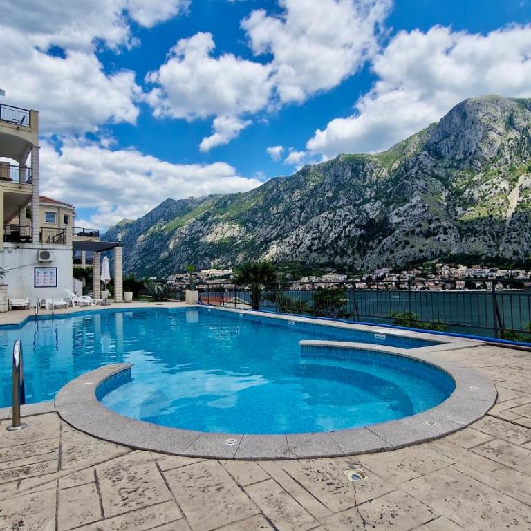 Apartments Vista Muo 2026 NEWLY RENOVATED - Two-Bedroom Apartment with Private Pool - 3
